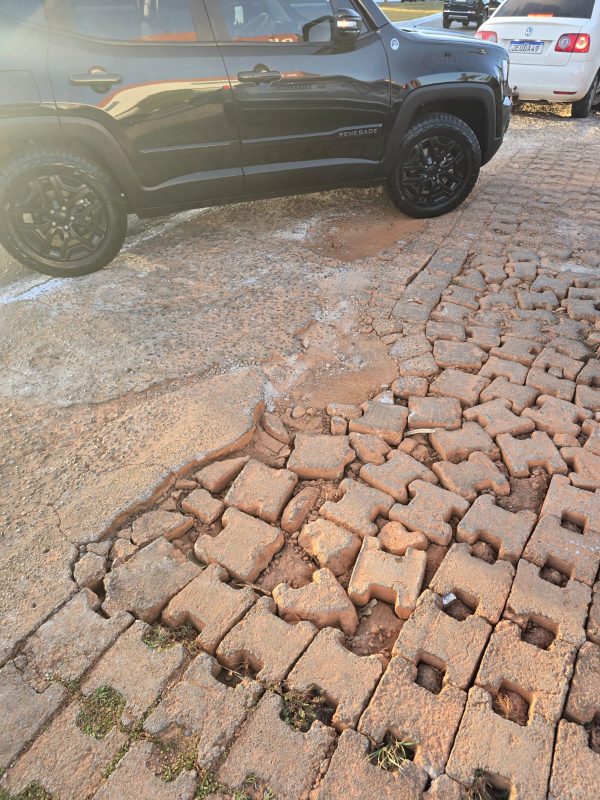 Foto de Buraco do Colégio Olimpo